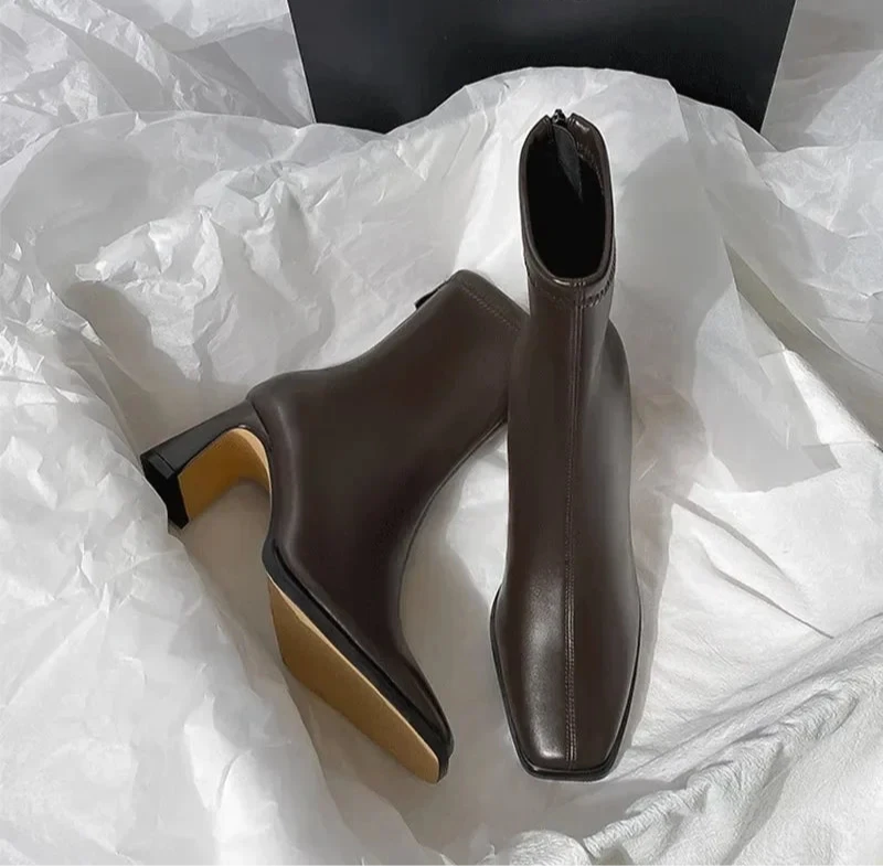Vintage Thick Heel Short Booties