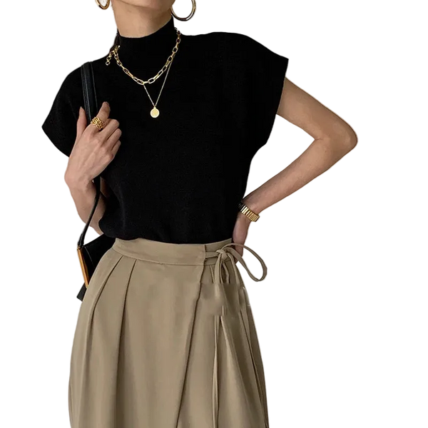 Low-Turtleneck Knitted Top